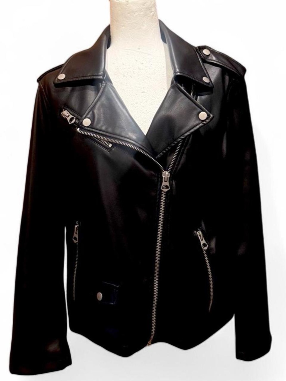 Women's Black Faux Leather Moto Jacket - Sleek Zip Front - Picture 2 of 8